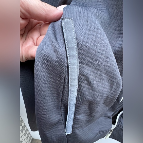 Michael Jordan Men’s Hooded Zip Up Lined Windbreaker - Gray; Size XL - Picture 10 of 13